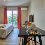 Au Celadon Parking Gratuit, Wifi, Terrasse, Piscine